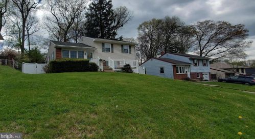 30 Russell Rd, Willow Grove, PA 19090-1912