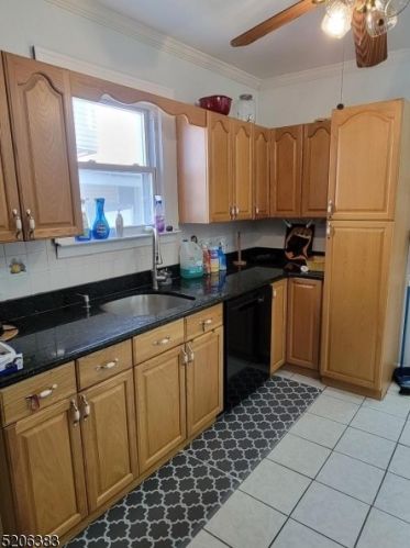 281 Dodd St, East Orange NJ  07017-1710 exterior
