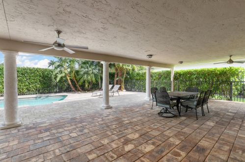 2022 Sunderland Ave, West Palm Beach FL  33414-7715 exterior