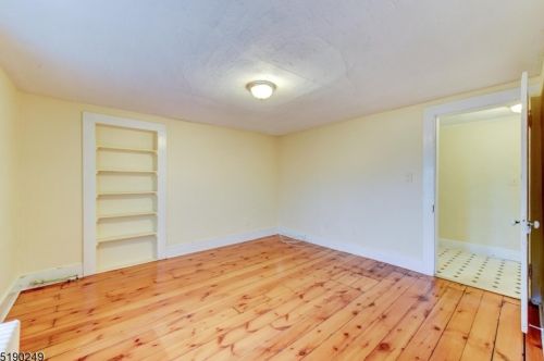 4 Jefferson St, Fredon NJ  07860-2028 exterior