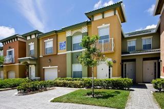 2700 Quantum Lakes Dr, Boynton Beach FL  33426-8327 exterior