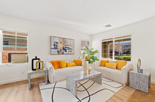 6117 Avenue, Lancaster, CA 93536