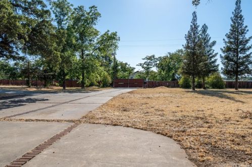 9320 Shasta Blvd, Los Molinos CA  96055-9551 exterior