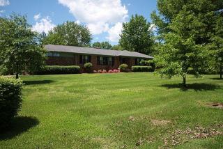 5033 Ragland Dr, Nashville, TN 37220-1617