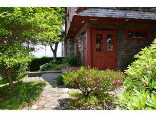 12 Pier Rd, South Kingstown RI  02882-3523 exterior