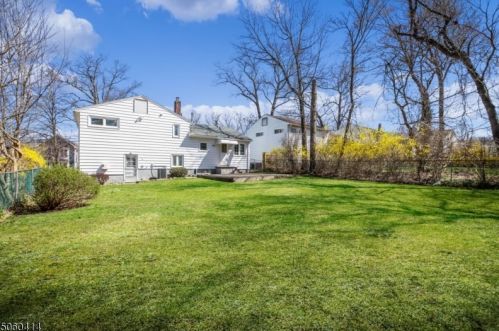 97 Woodland Ave, Verona NJ  07044-2207 exterior