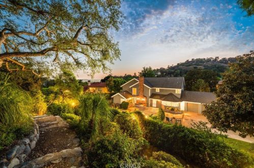 1022 Oak Canyon Ln, Glendora CA  91741-2256 exterior