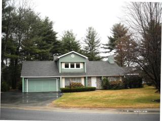 15 Peggy Ann Rd, Glens Falls, NY 12804-9082