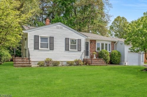 37 Stewart Ave, West Paterson NJ  07424-1843 exterior