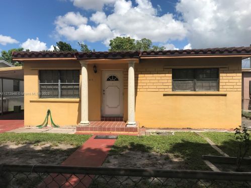 665 33rd St, Hialeah, FL 33012-5112