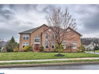 82 Linree Ave, Reading, PA 19606-9074