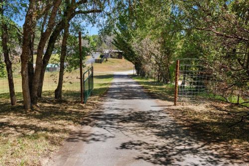 675 Starr Dust Ct, Lakeport CA  95453-6976 exterior