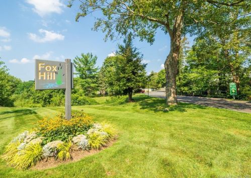 1 Cottonwood Ln, Ridgefield, CT 06877-3305