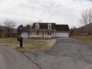 3155 Sparks Dr, Cookeville, TN 38506-6958