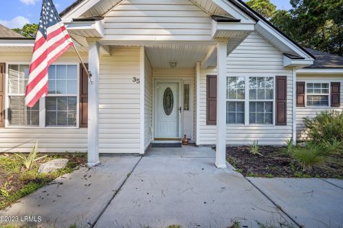 35 Southern Magnolia Dr, Beaufort, SC 29907-2557