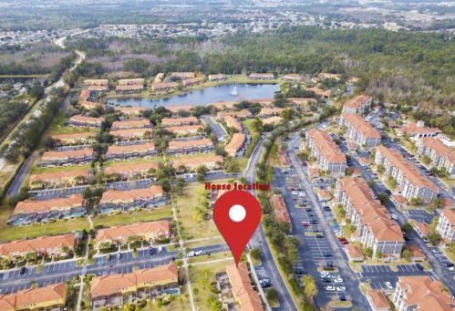3024 Secret Lake Dr, Kissimmee, FL 34747-3044