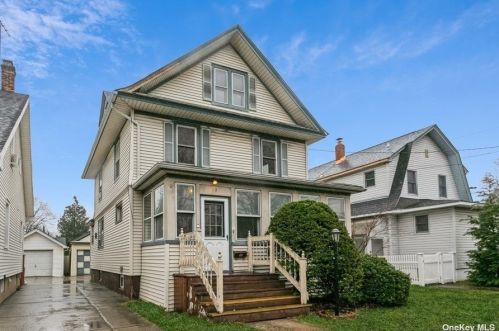 19 Plainfield Ave, Floral Park, NY 11003-1263