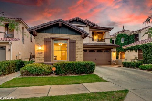 3323 Windsor Dr, Gilbert, AZ 85296-7393