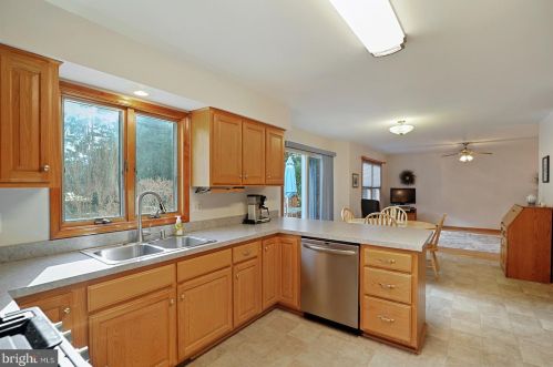 14 Huntington Cir, Dover DE  19904-9611 exterior