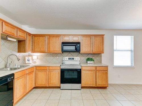 2617 Tuscan View Dr, Fort Worth TX  76131-5125 exterior