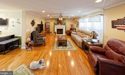 17 Bennett St, Selbyville, DE 19975-9691