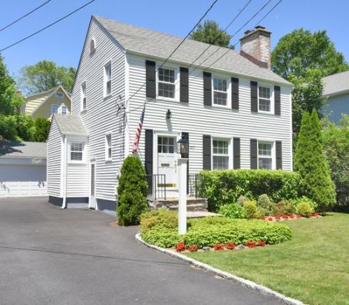 147 Johnson Rd, Scarsdale, NY 10583-6203