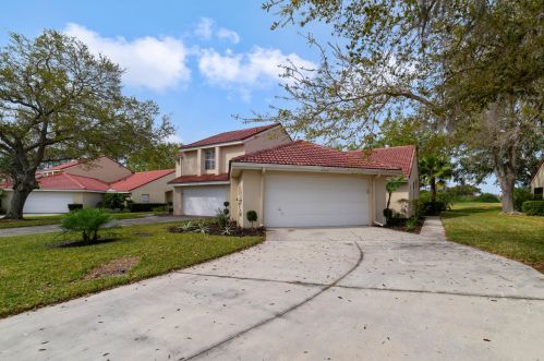 2546 Albion Ave, Orlando, FL 32833-4333