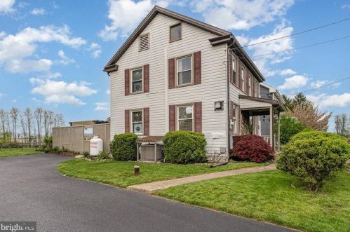 1243 Claremont Rd, Carlisle, PA 17015-9742