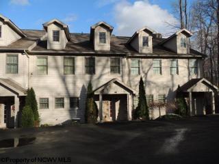 7 Waterside Dr, Morgantown, WV 26508-2997