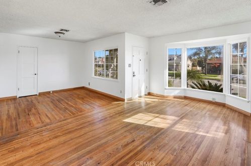 709 Bradshawe St, Montebello, CA 90640-1503