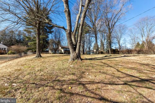 661 Holland Rd, Southampton PA  18966-1818 exterior
