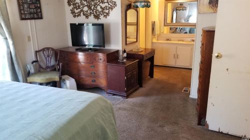 220 Arboleda Dr, Santa Rosa CA 95401-9036 exterior