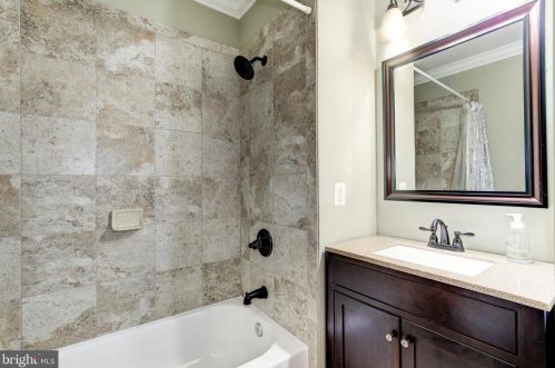 408 Emerson St, Washington DC 20011-6114 exterior