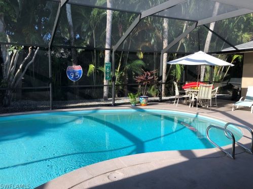 1526 Bunting Ln, Sanibel, FL 33957-4205