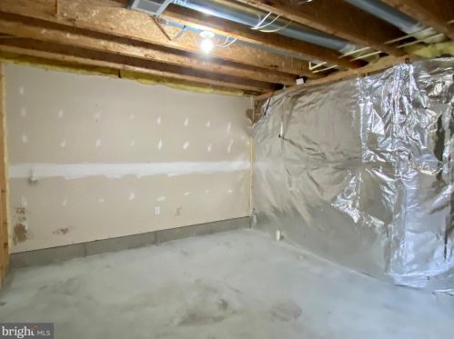 179 Dunlap Dr, Charles Town WV  25414-6509 exterior