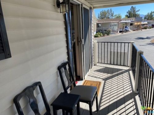 69801 Ramon Rd, Cathedral City, CA 92234-3358