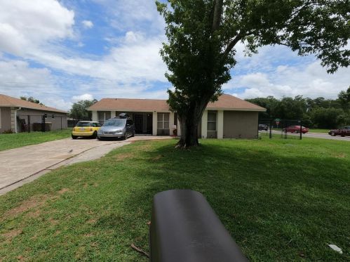 40 Flag Dr, Kissimmee, FL 34759-3319