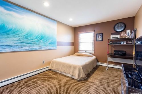 34 Flower Ln, Muttontown NY  11753-2312 exterior