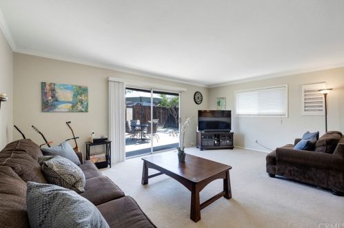 2815 Orange Grv Ave, Orange CA 92867-7345 exterior