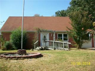 127 Plantation Dr, Clarksville, TN 37042-6223