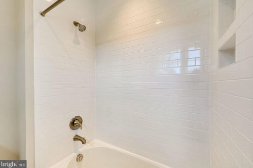 506 West St, Falls Church VA  22046-2846 exterior