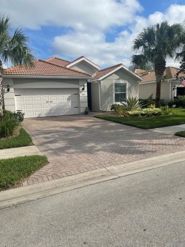 5916 Constitution St, Ave Maria, FL 34142-9589