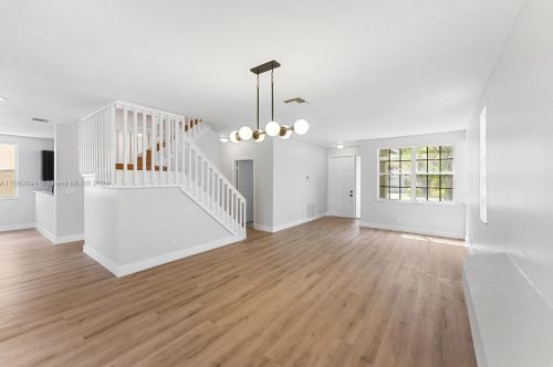 16353 17th St, Hollywood, FL 33028-1722