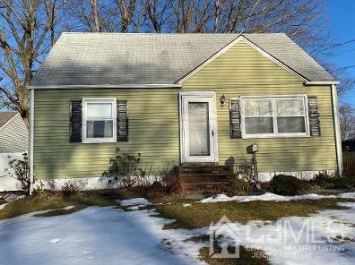 48 Lois Ave, East Brunswick, NJ 08816-2905