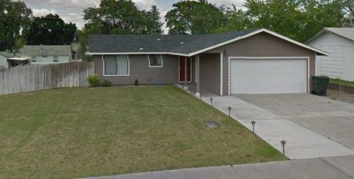 745 Hurlburt Ave, Hermiston, OR 97838-2024