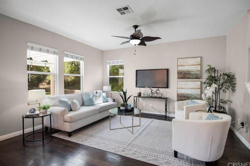 28541 Gibraltar Ln, Santa Clarita, CA 91384-3826
