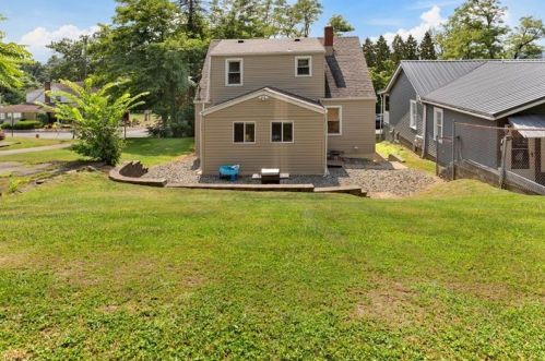 413 Vogel Dr, New Kensington PA  15068-5045 exterior