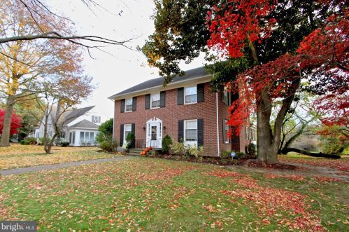 30 Hazel Rd, Dover, DE 19901-3814