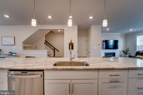 14957 River Walk Way, Woodbridge VA  22191 exterior