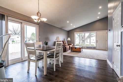 410 Crossfield Rd, Norristown PA 19406-2363 exterior